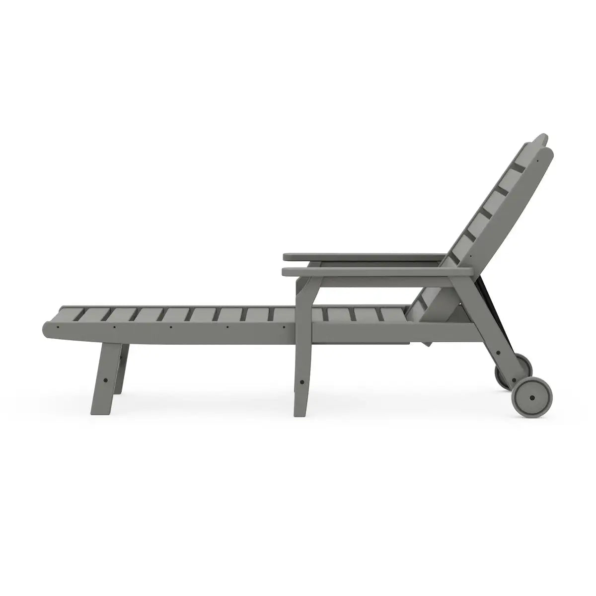 Savannah Chaise with Arms and Wheels 15