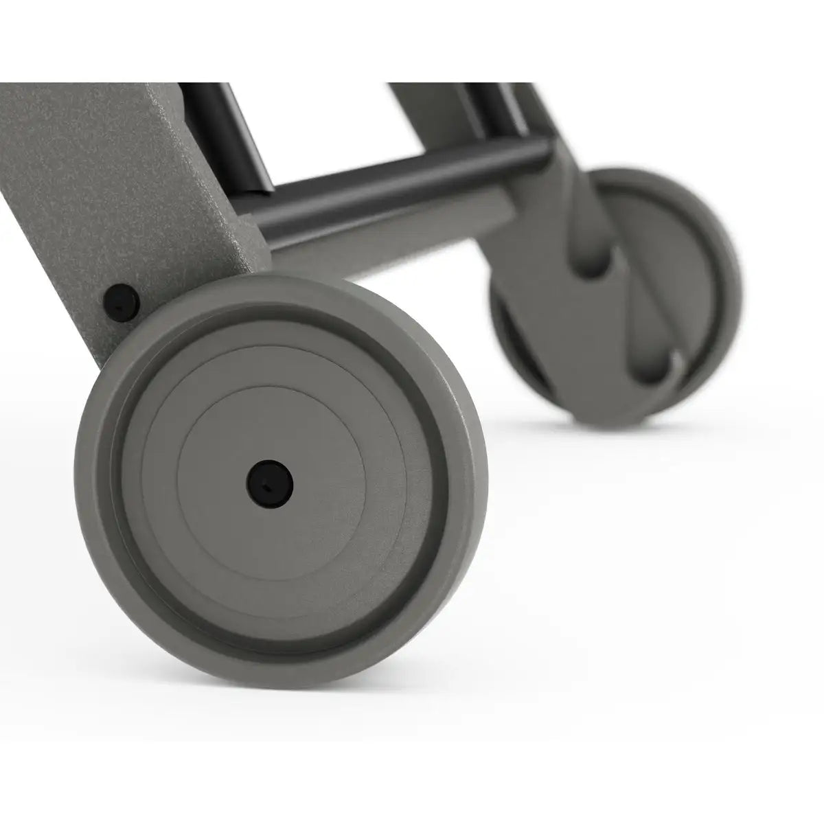 Savannah Chaise with Arms and Wheels 17