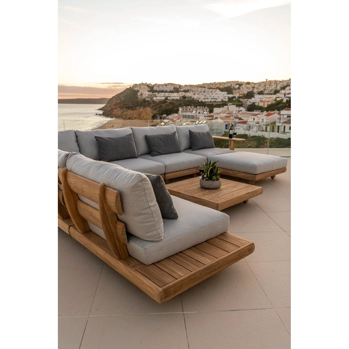 Sorrento End/Table Seat Section