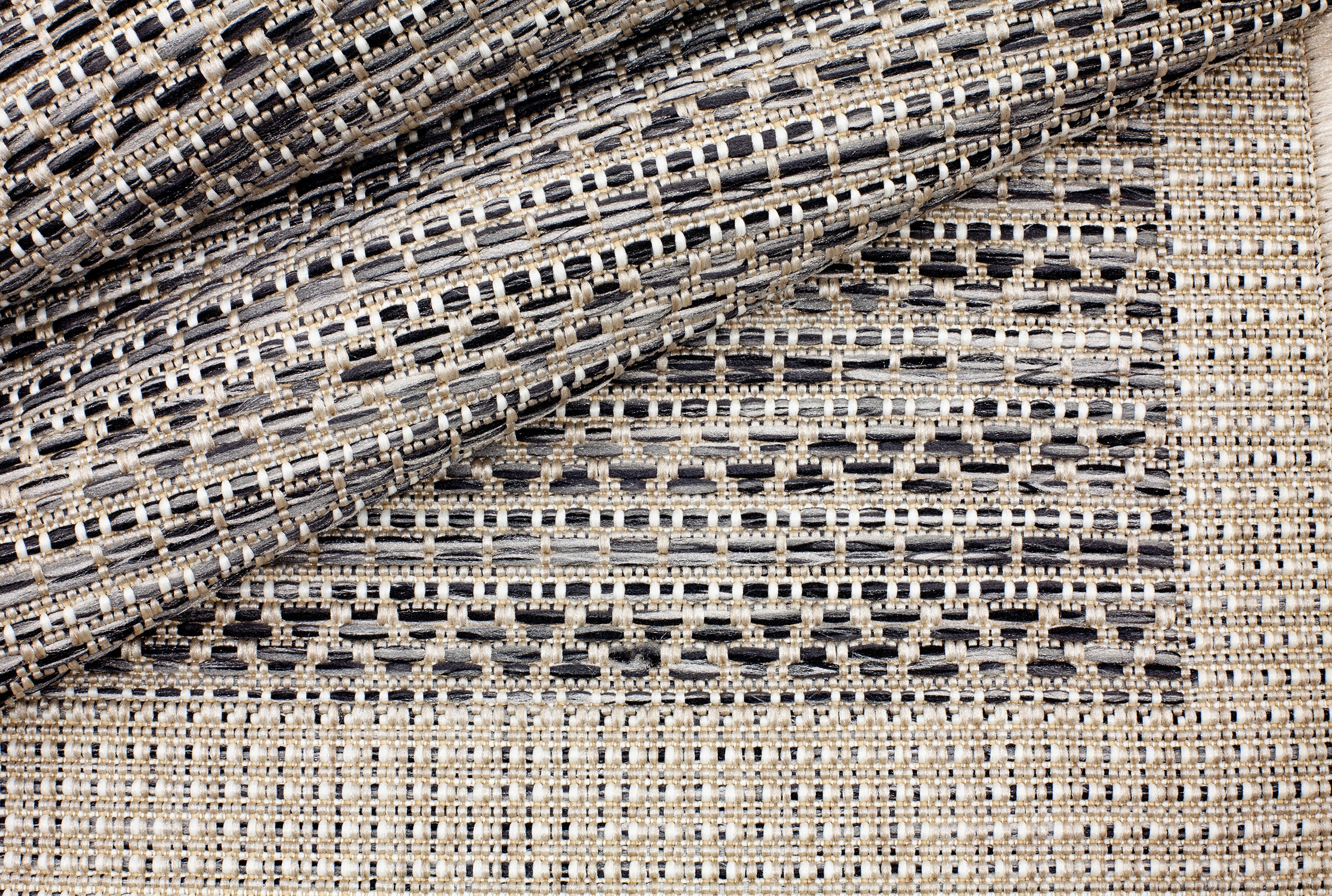 North Shore - Pebble Outdoor Rug RG-097-965 by Treasure Garden