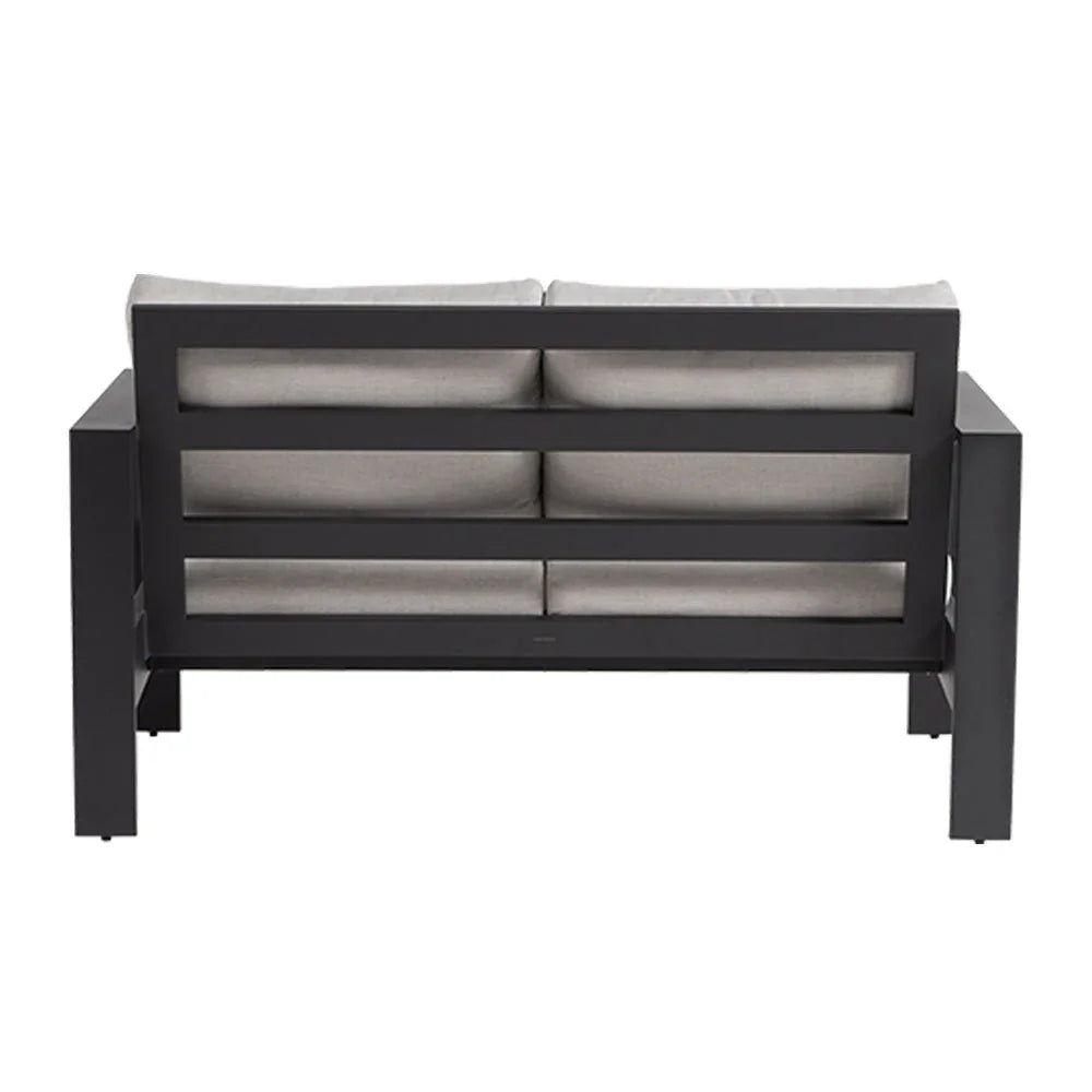 Vienna Loveseat 2