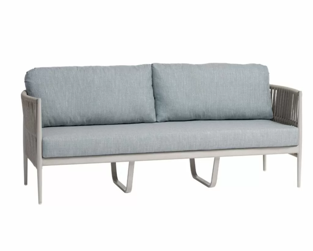 lineas sofa with dacron cushions