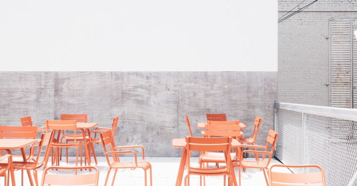 How to Paint Outdoor Sling Chairs