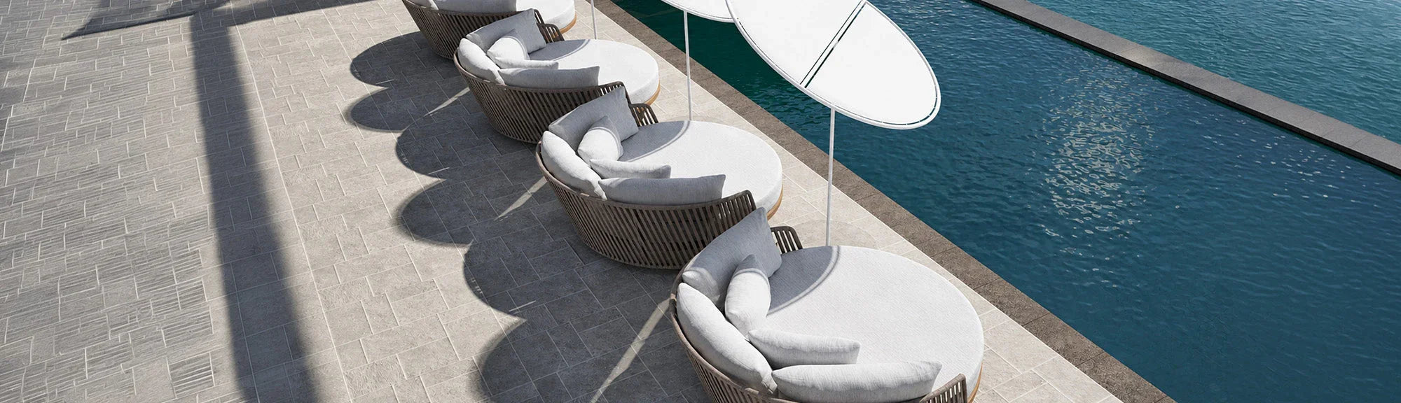 Outdoor Daybeds