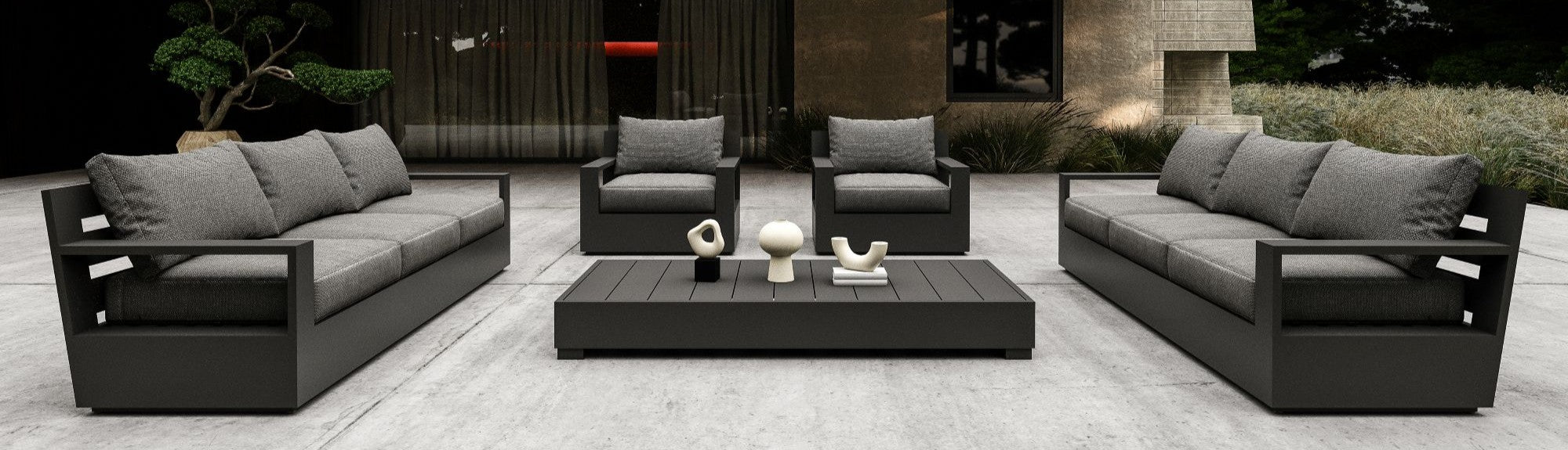 All Outdoor Lounge