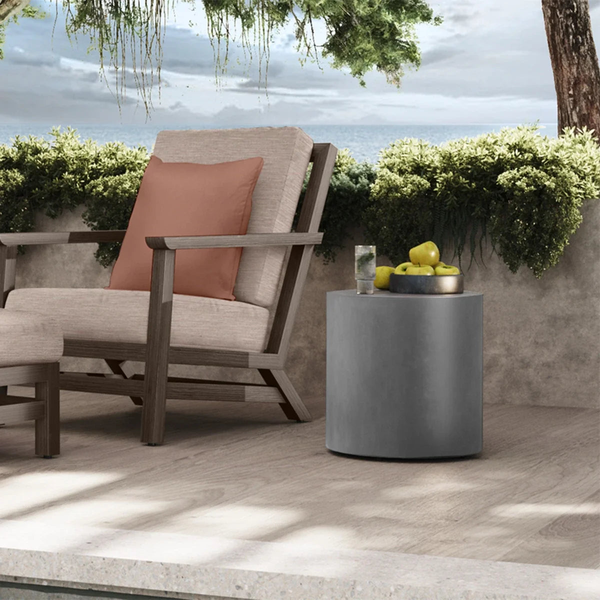 Bellino 18" Round End Table