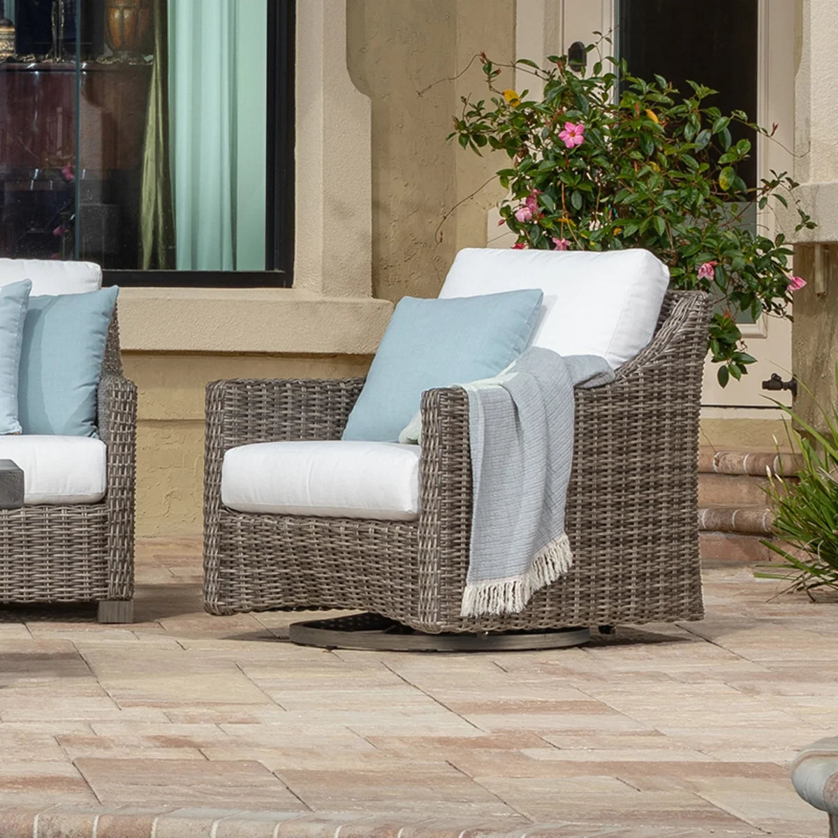 Avallon Swivel Glider Club Chair