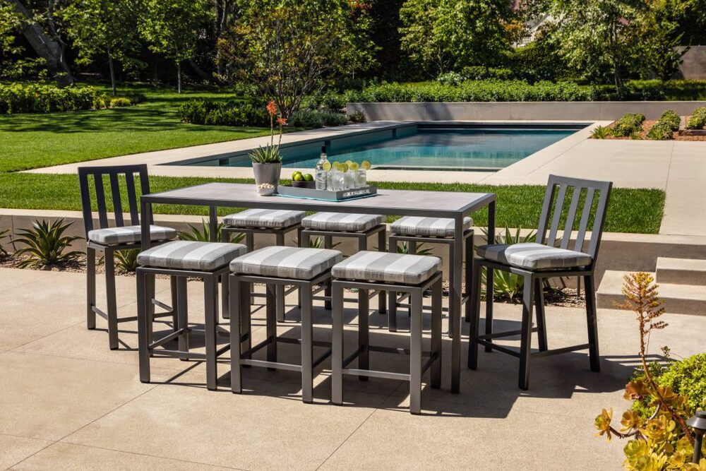 Aris Cushioned Armless Bar Stool