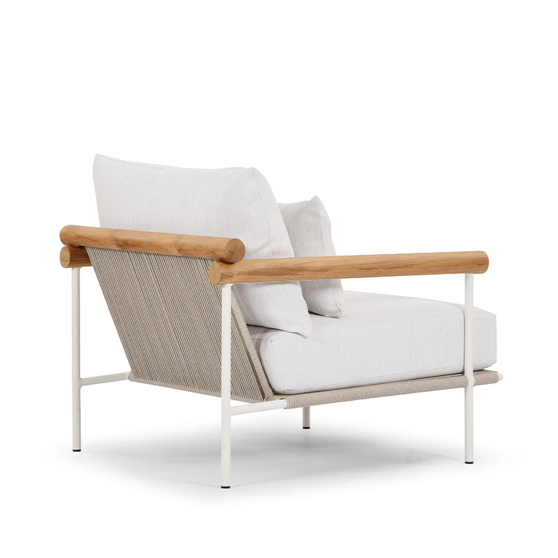 Sombra Club Chair