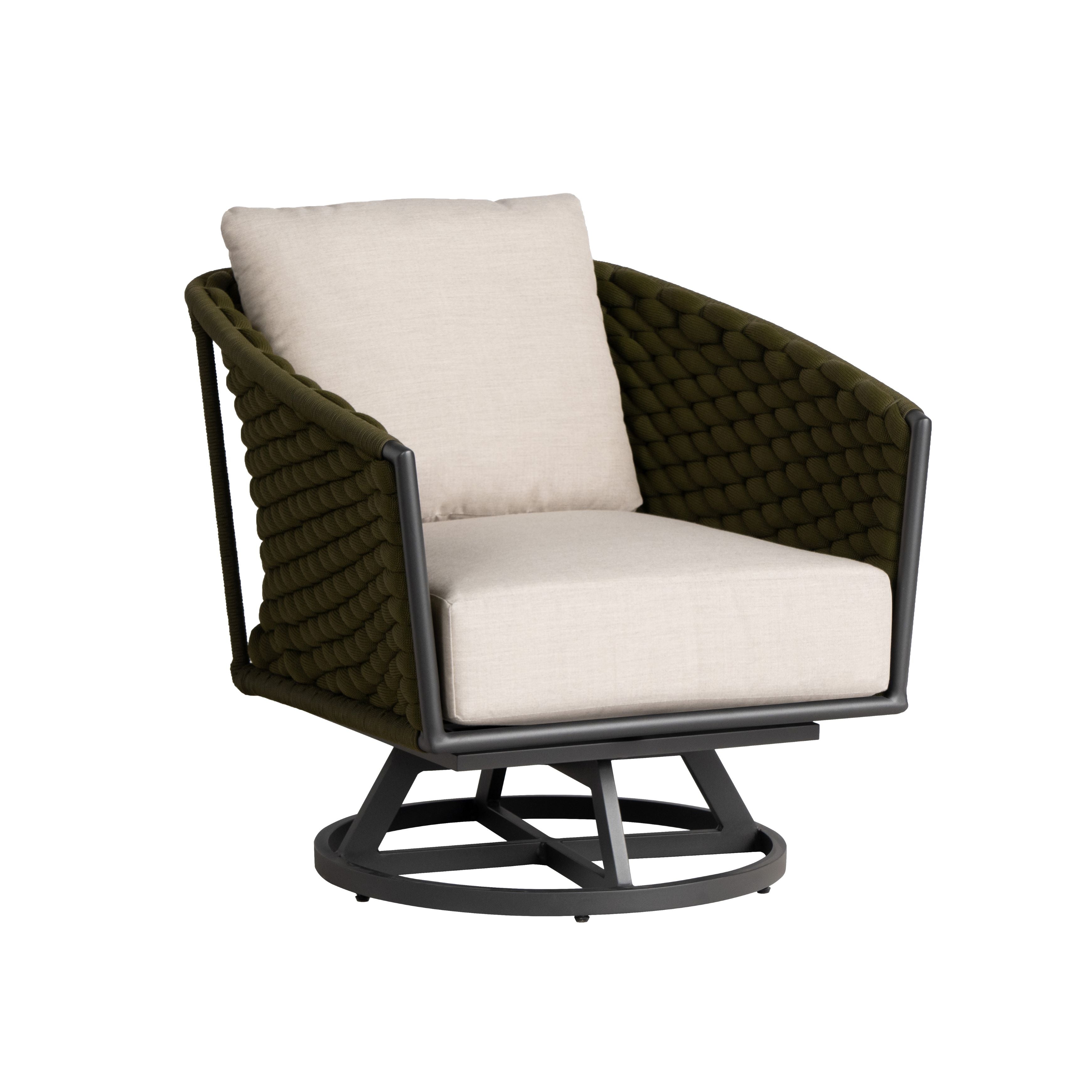 Lloyd Flanders Escape Cushioned Swivel Lounge Chair
