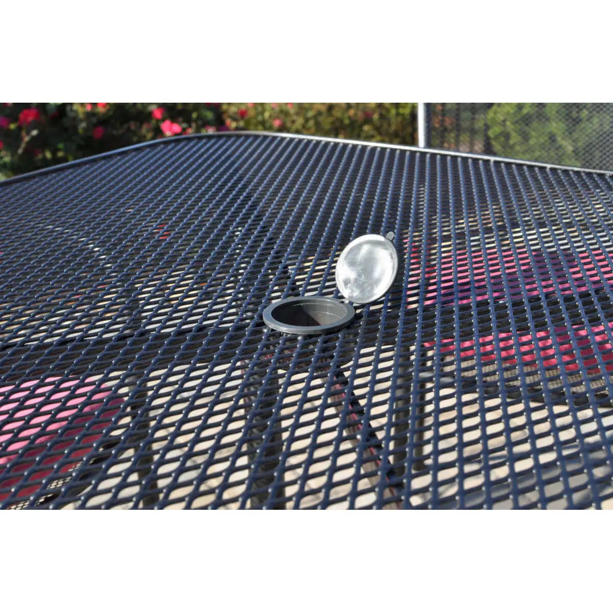 57x35-inch Mesh Dining Table