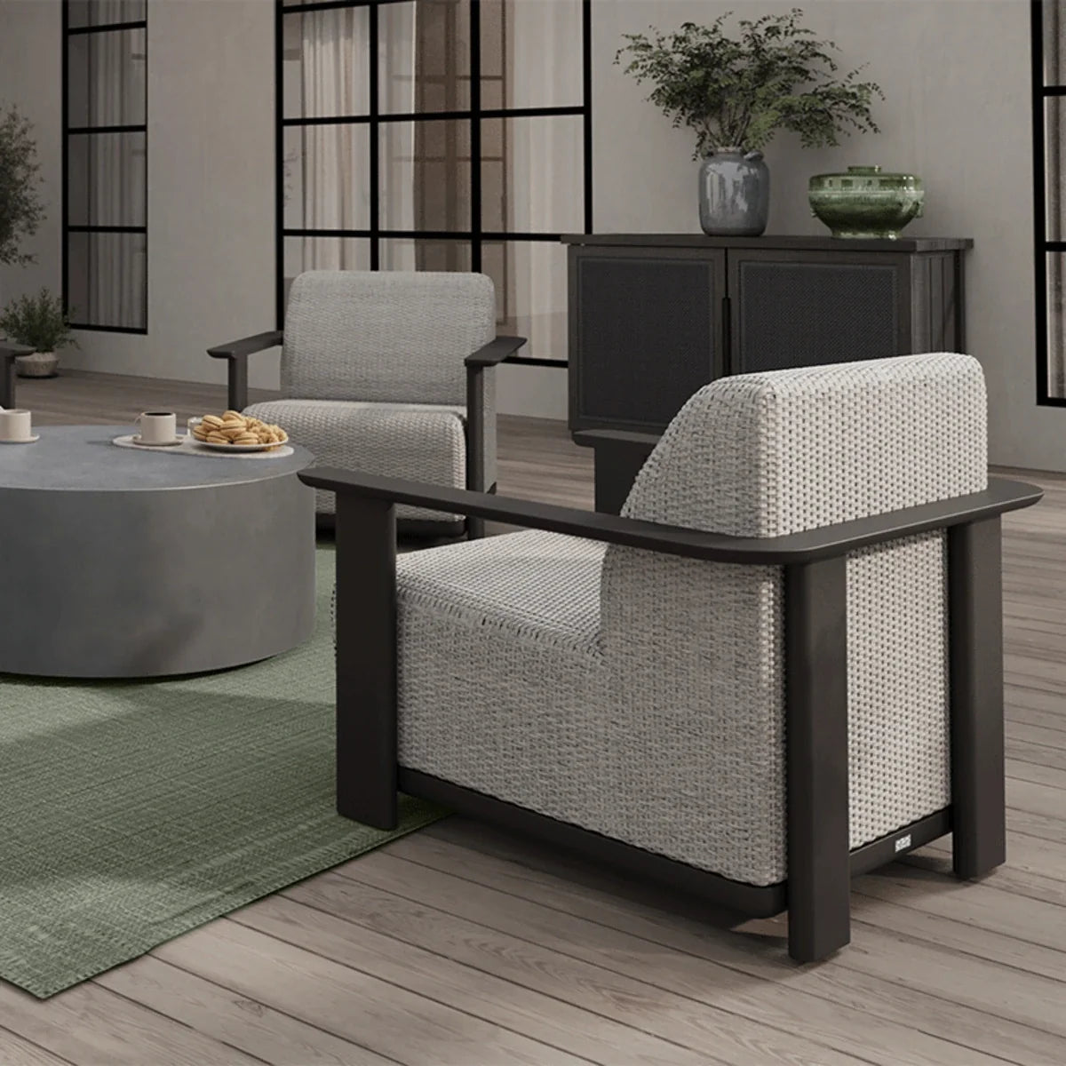 Corte Club Chair