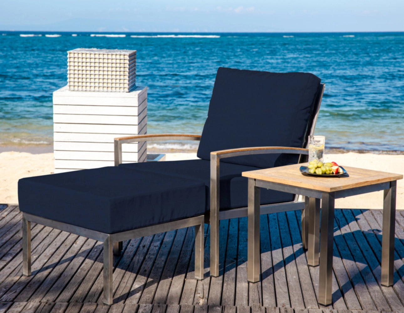 Avanti Lounge Chair view 29