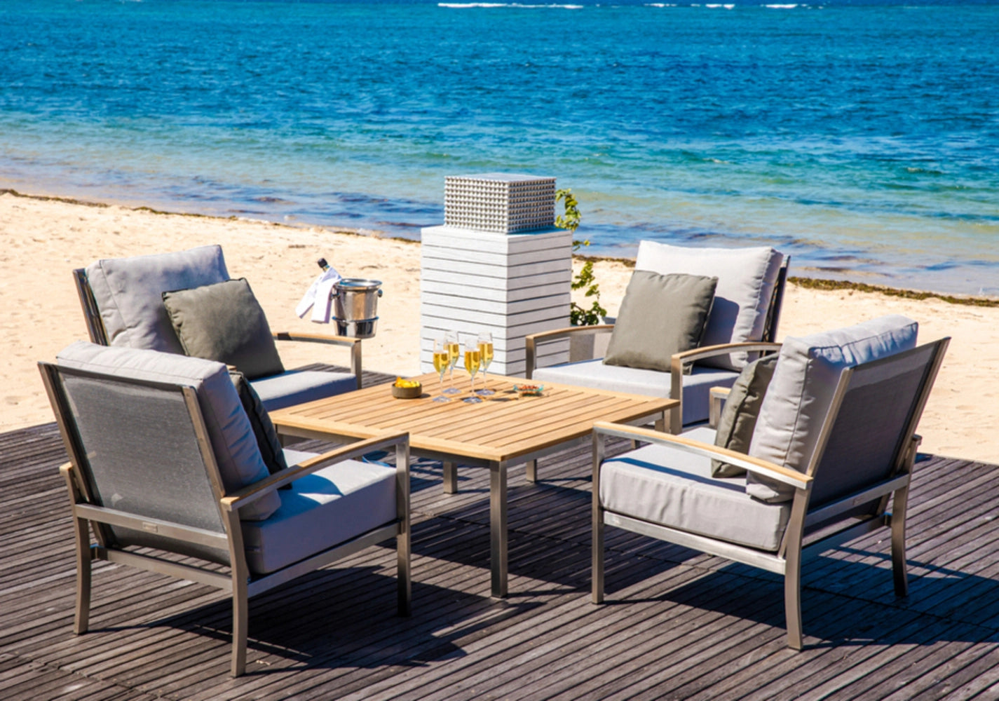 Avanti Lounge Chair view 72
