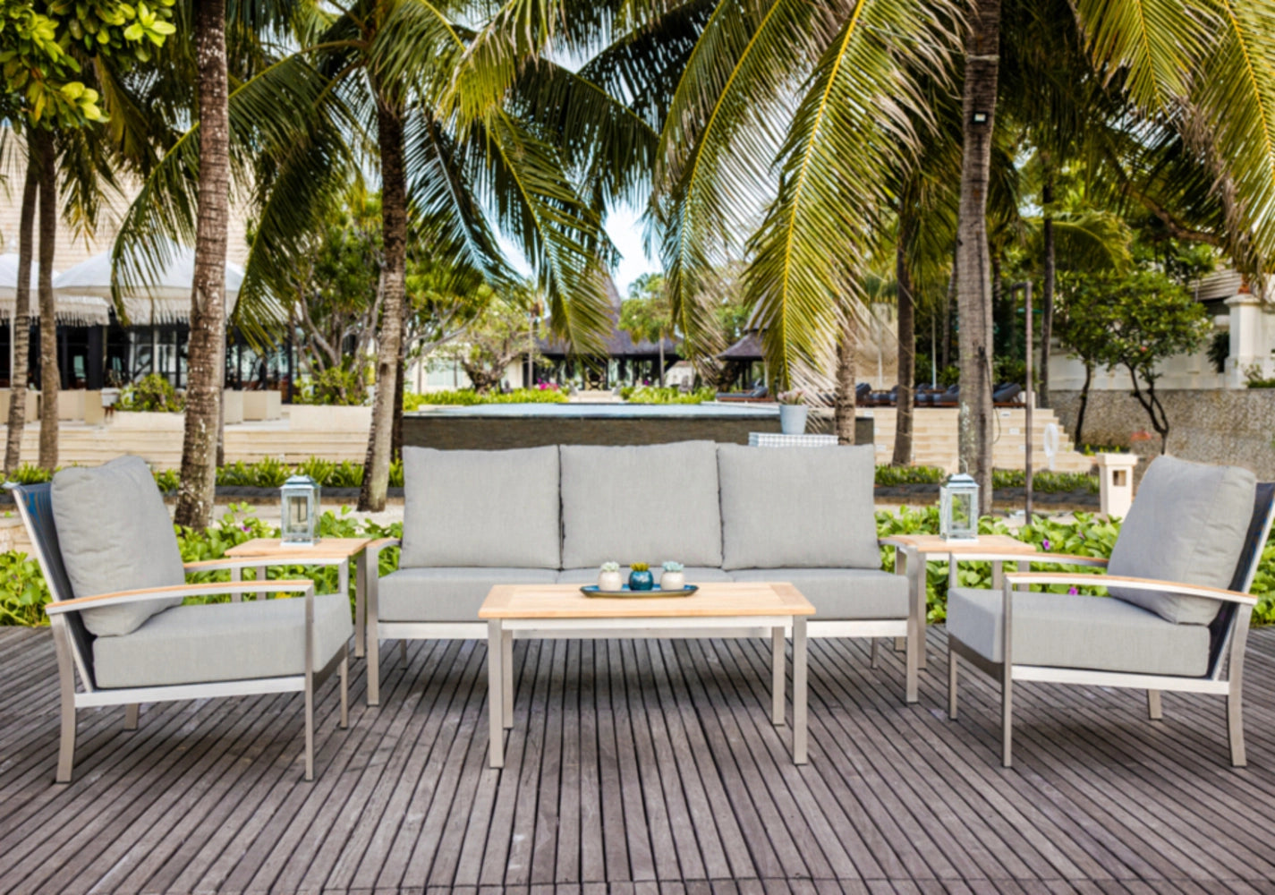 Avanti Lounge Chair view 83
