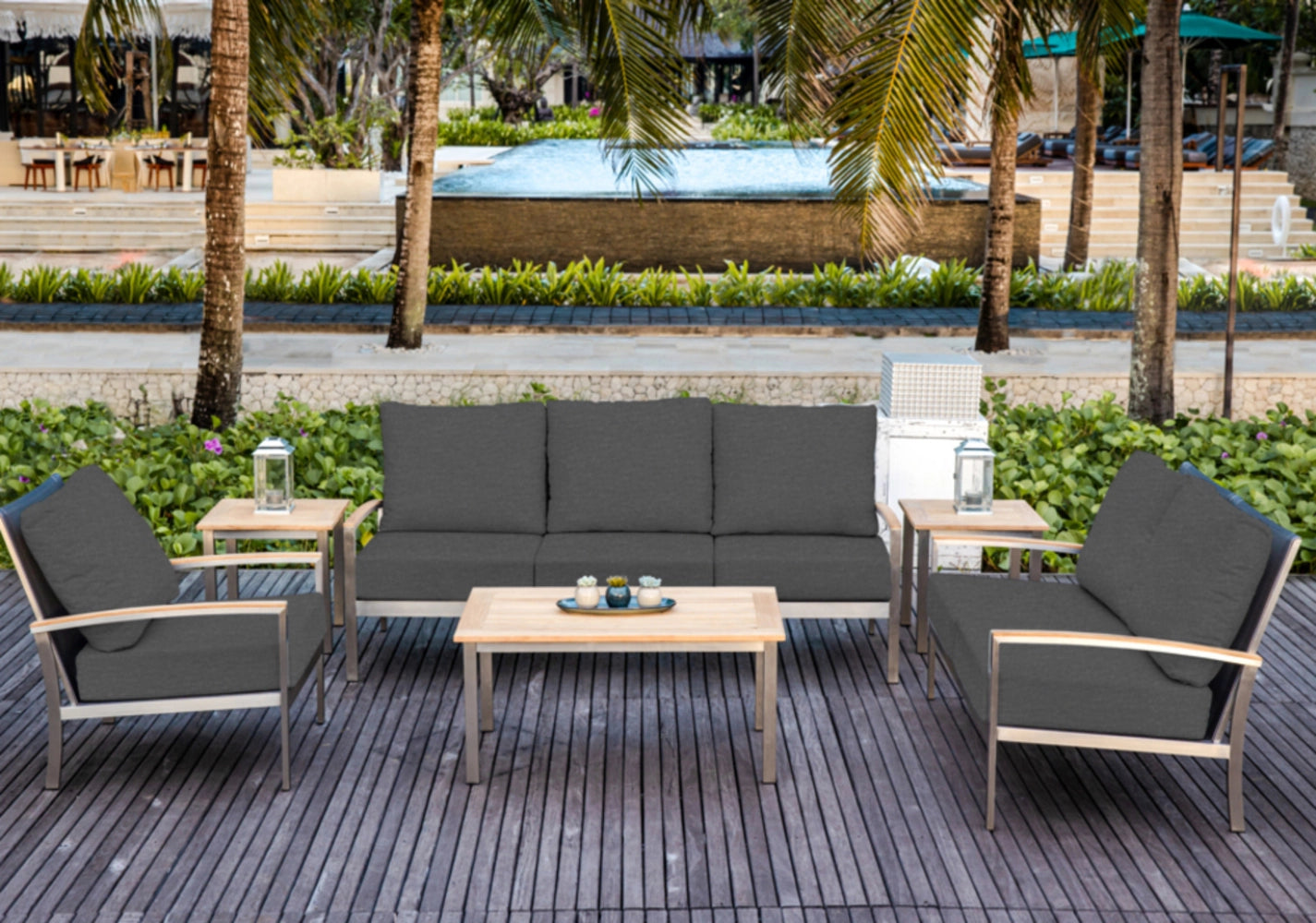 Avanti Loveseat view 17
