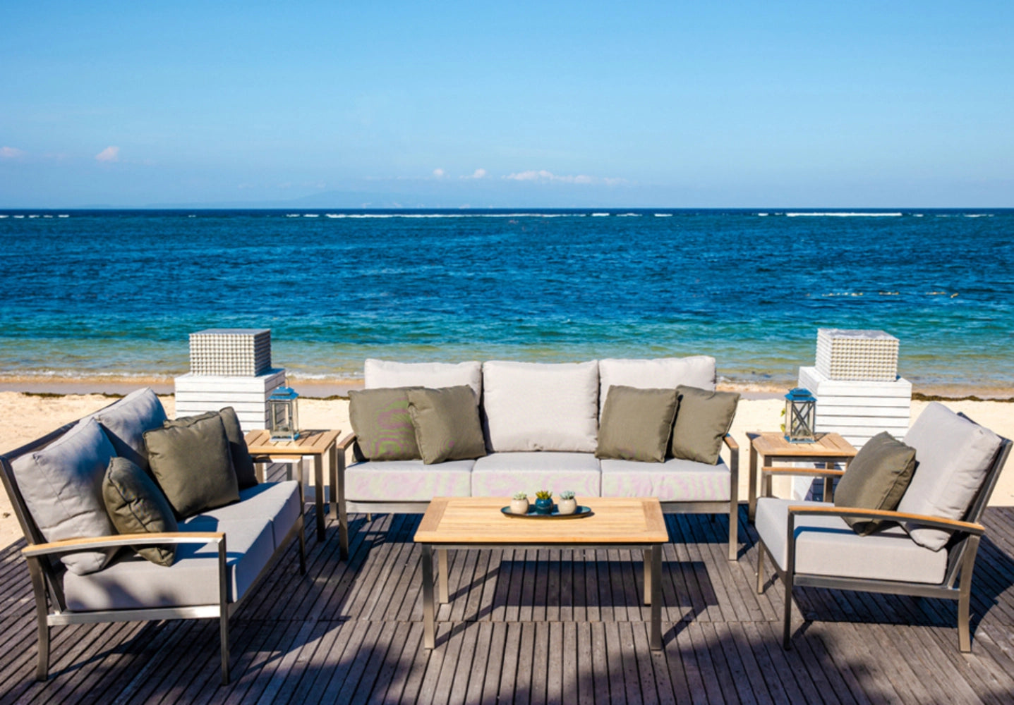 Avanti Sofa view 37