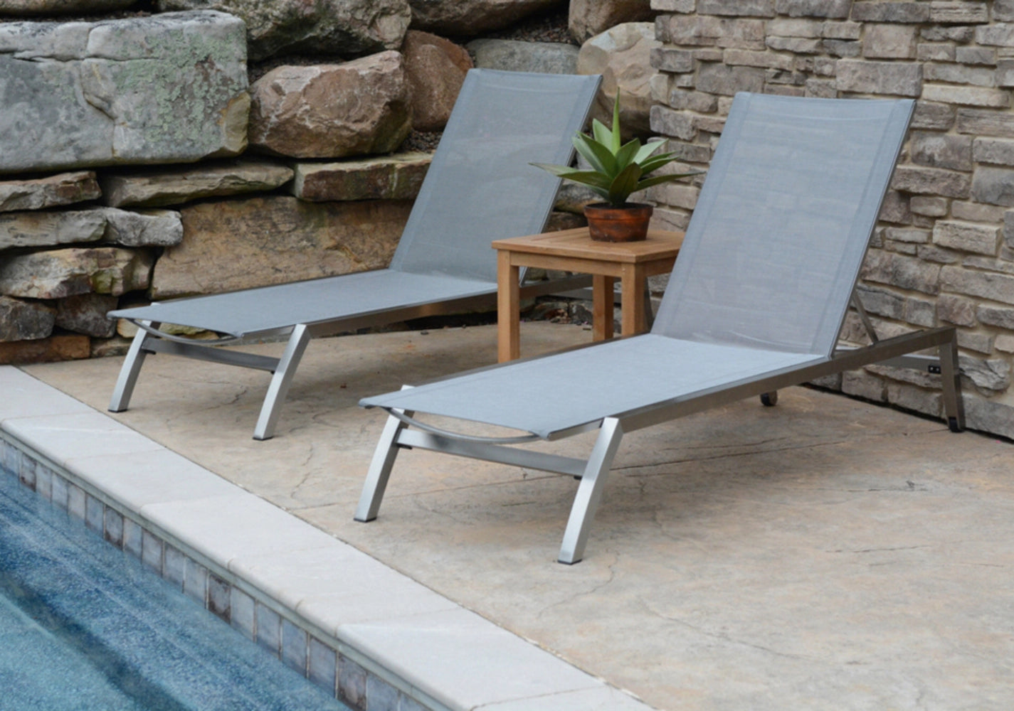 Avanti Chaise Lounge view 5