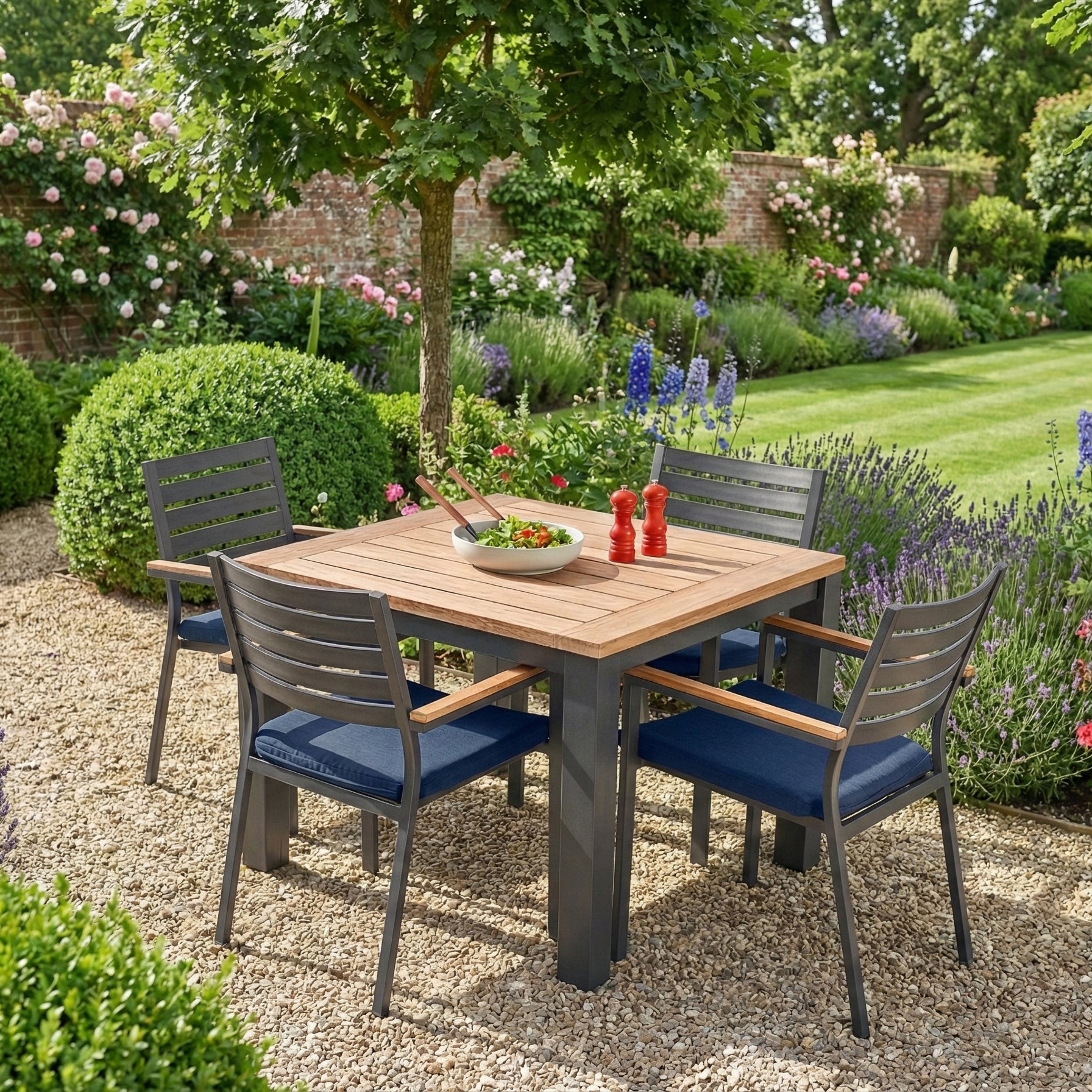 Elba 5 Piece Dining Set with Spectrum Indigo Cushions