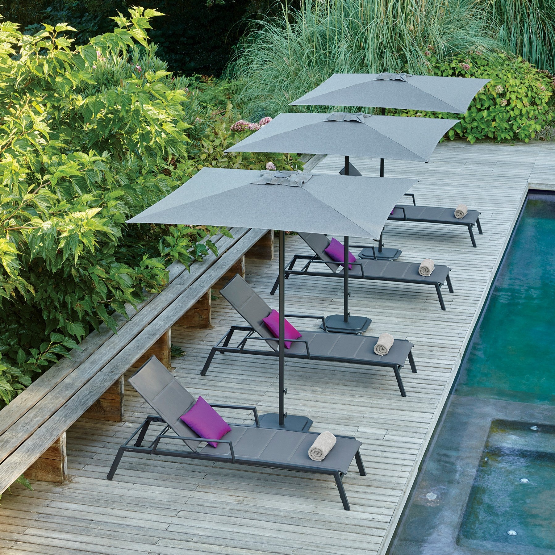 7.5' Square Aluminum Centerpost Umbrella