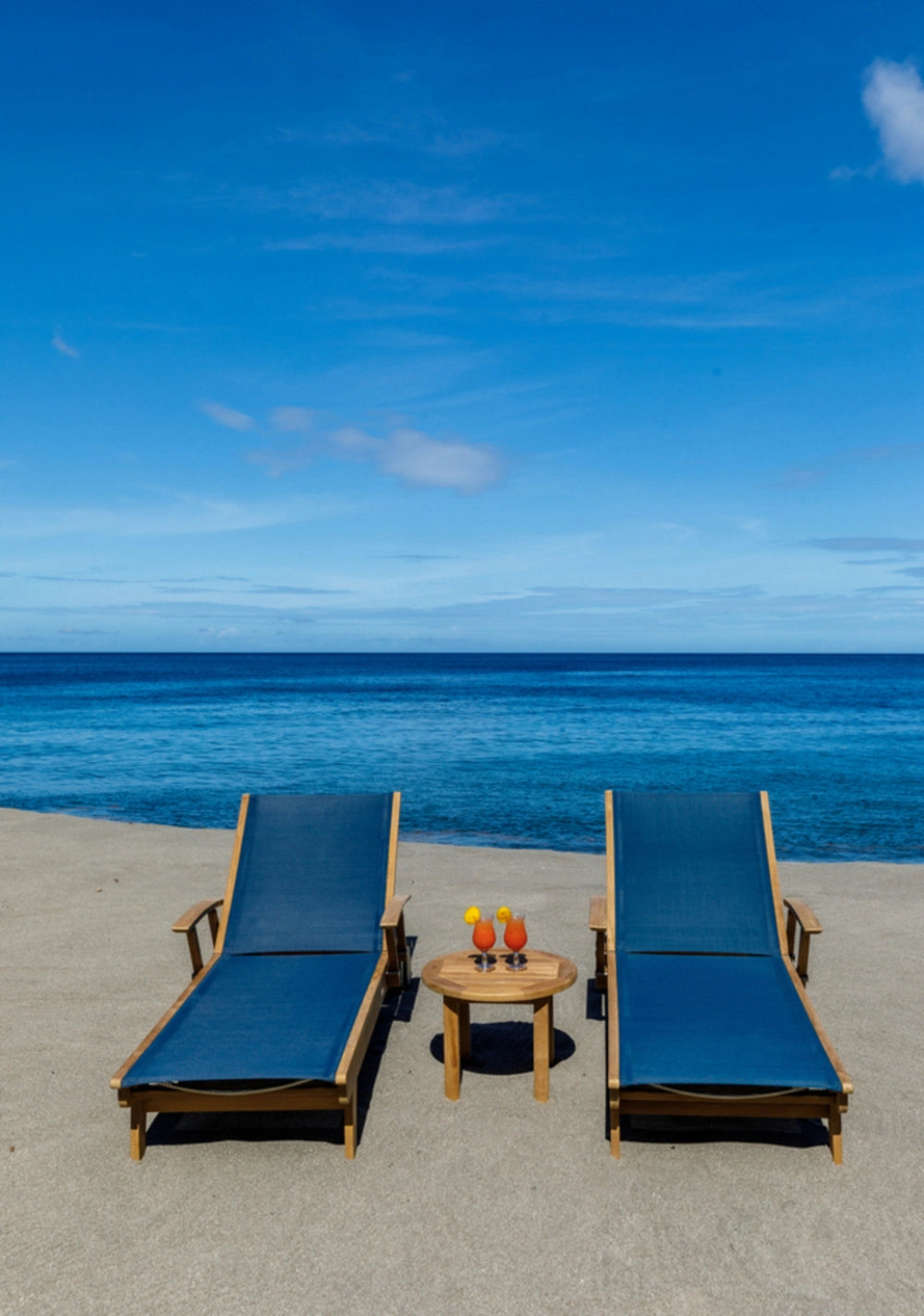Riviera Chaise Lounge view 16