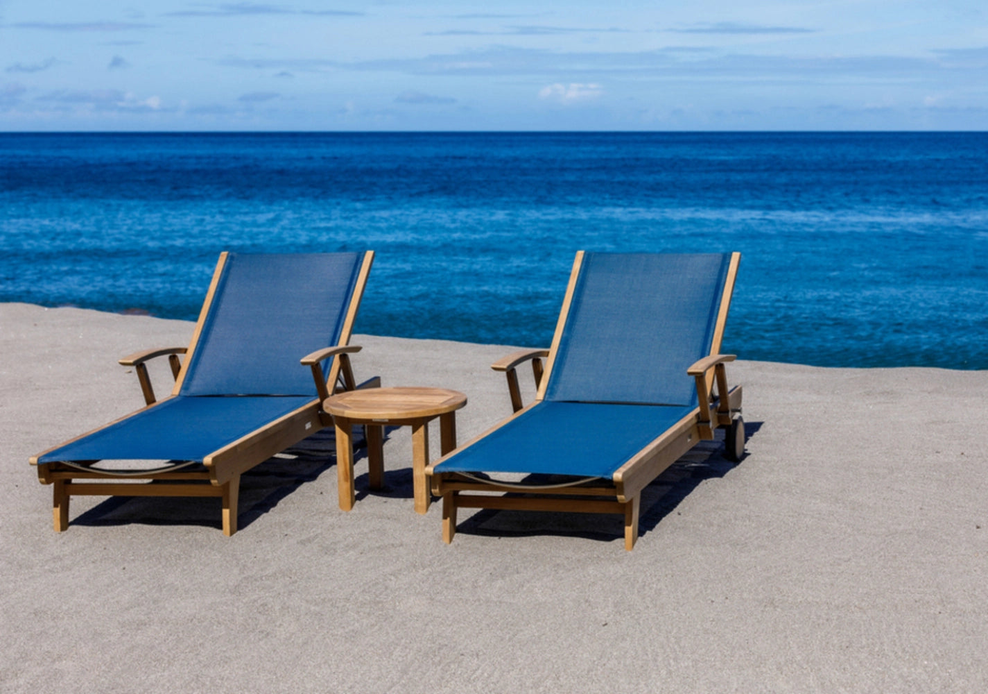 Riviera Chaise Lounge view 23