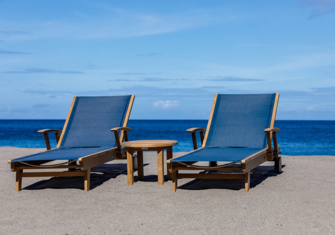 Riviera Chaise Lounge view 24