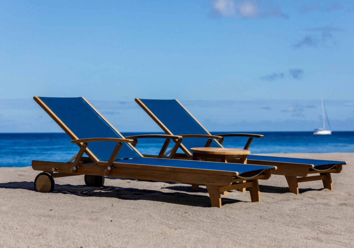 Riviera Chaise Lounge view 25