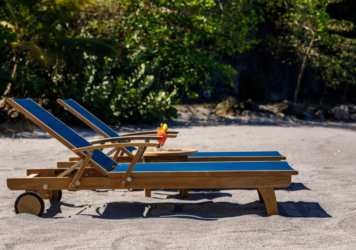 Riviera Chaise Lounge view 37