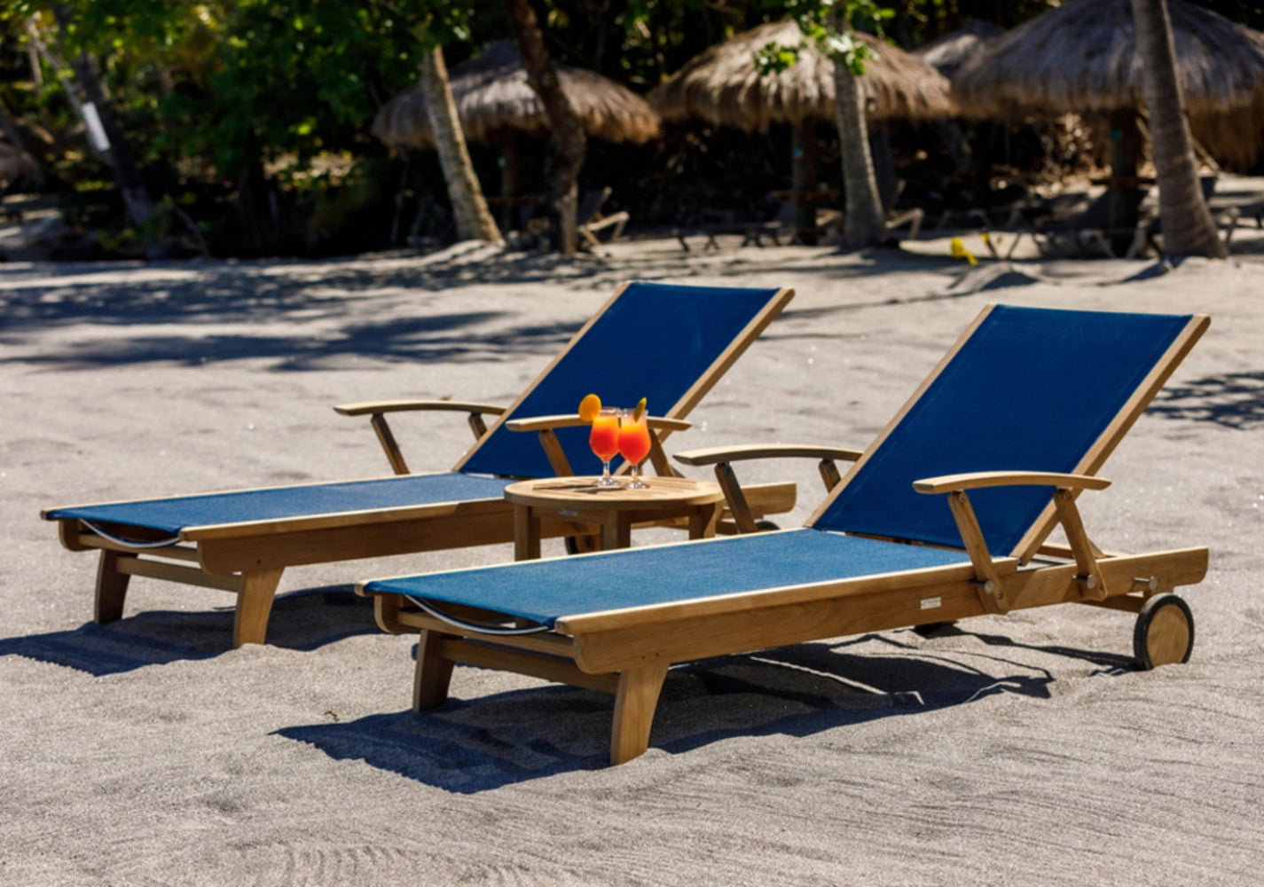 Riviera Chaise Lounge view 39