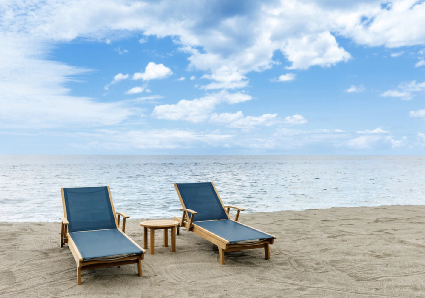 Riviera Chaise Lounge view 43