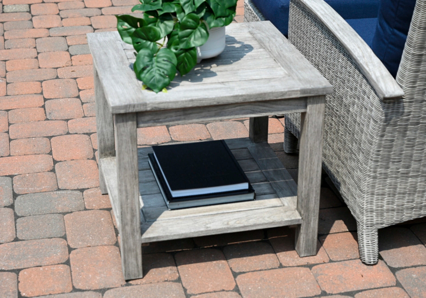 Shelburne 22" Side Table view 36