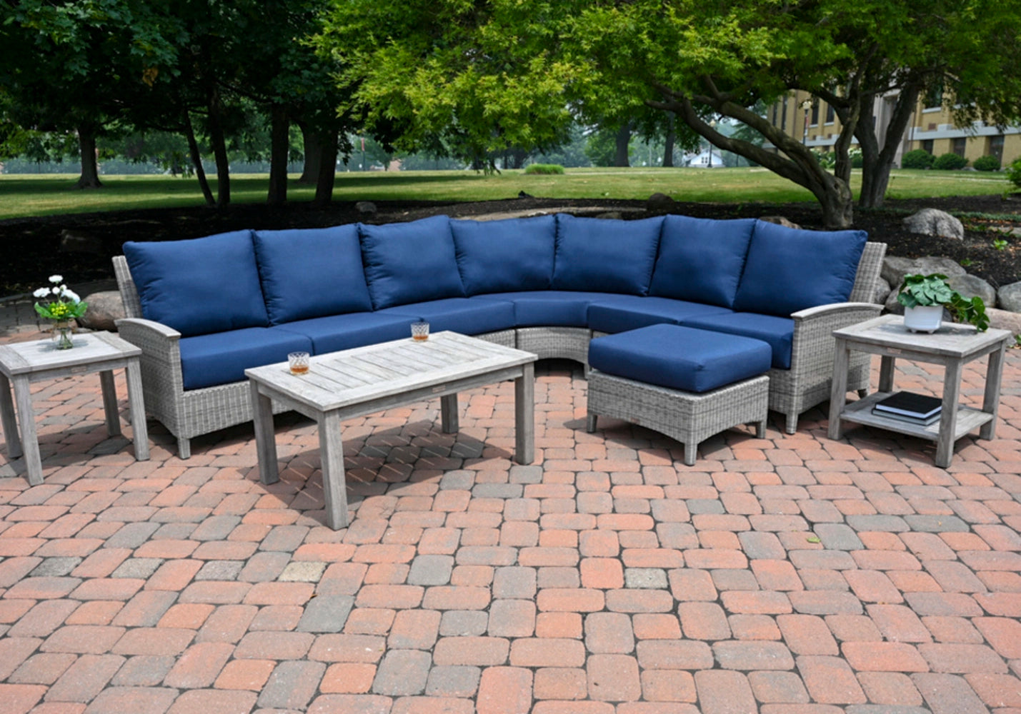 Shelburne 22" Side Table view 44