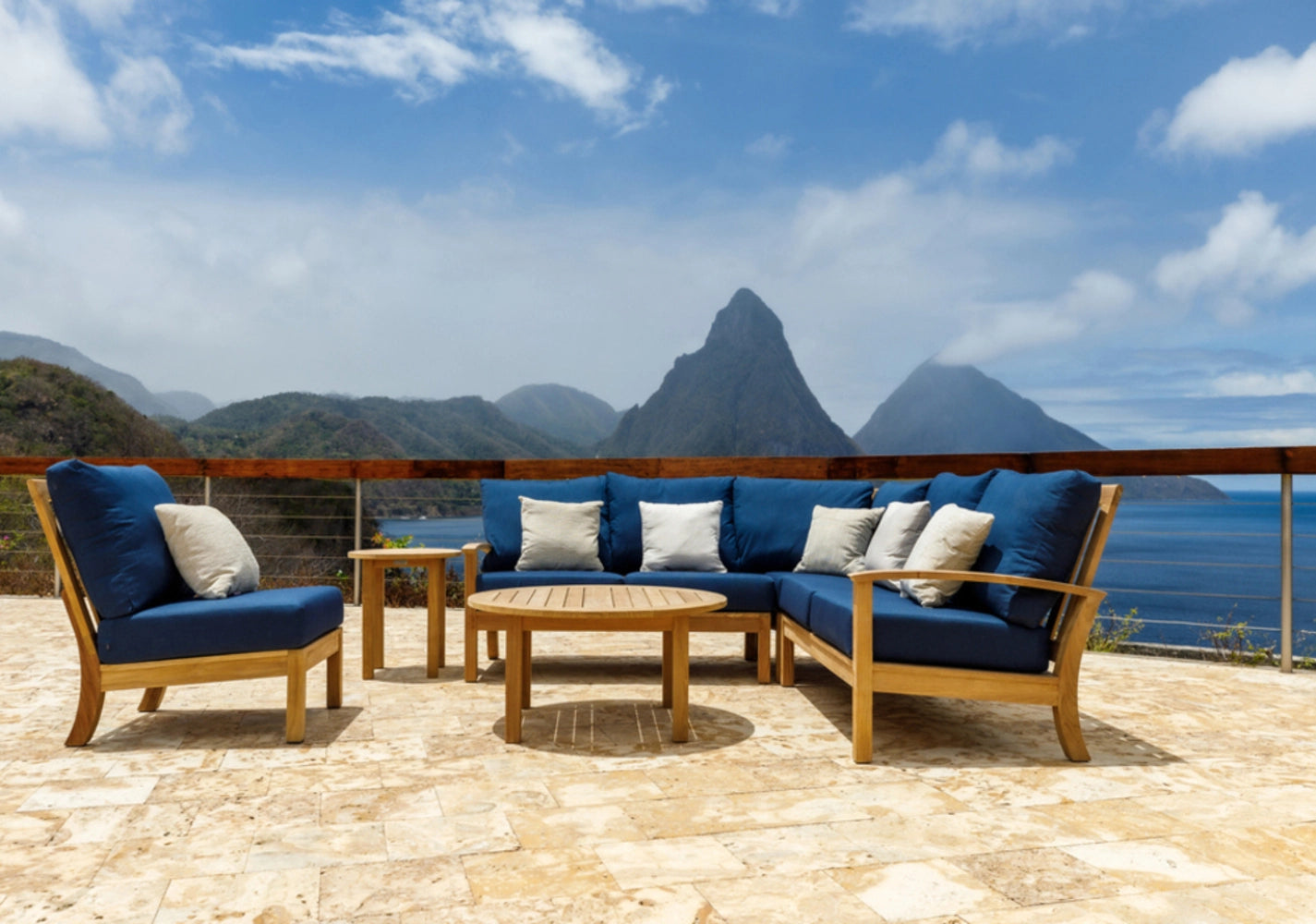 St. Lucia Left-Arm Loveseat Section view 23