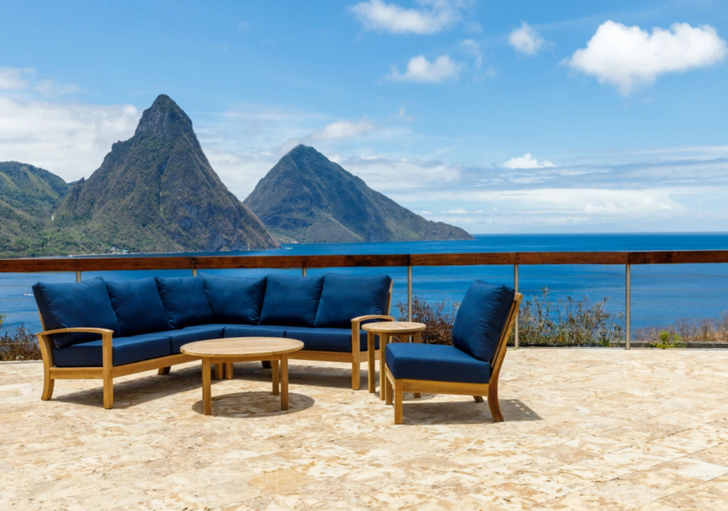 St. Lucia Right-Arm Loveseat Section view 46