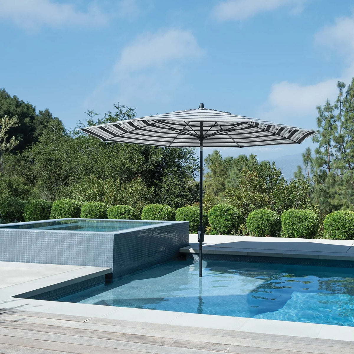 flexx patio umbrella Flexy Zen Covet and Swoon FLEXX Wind Adapting Market Umbrella
