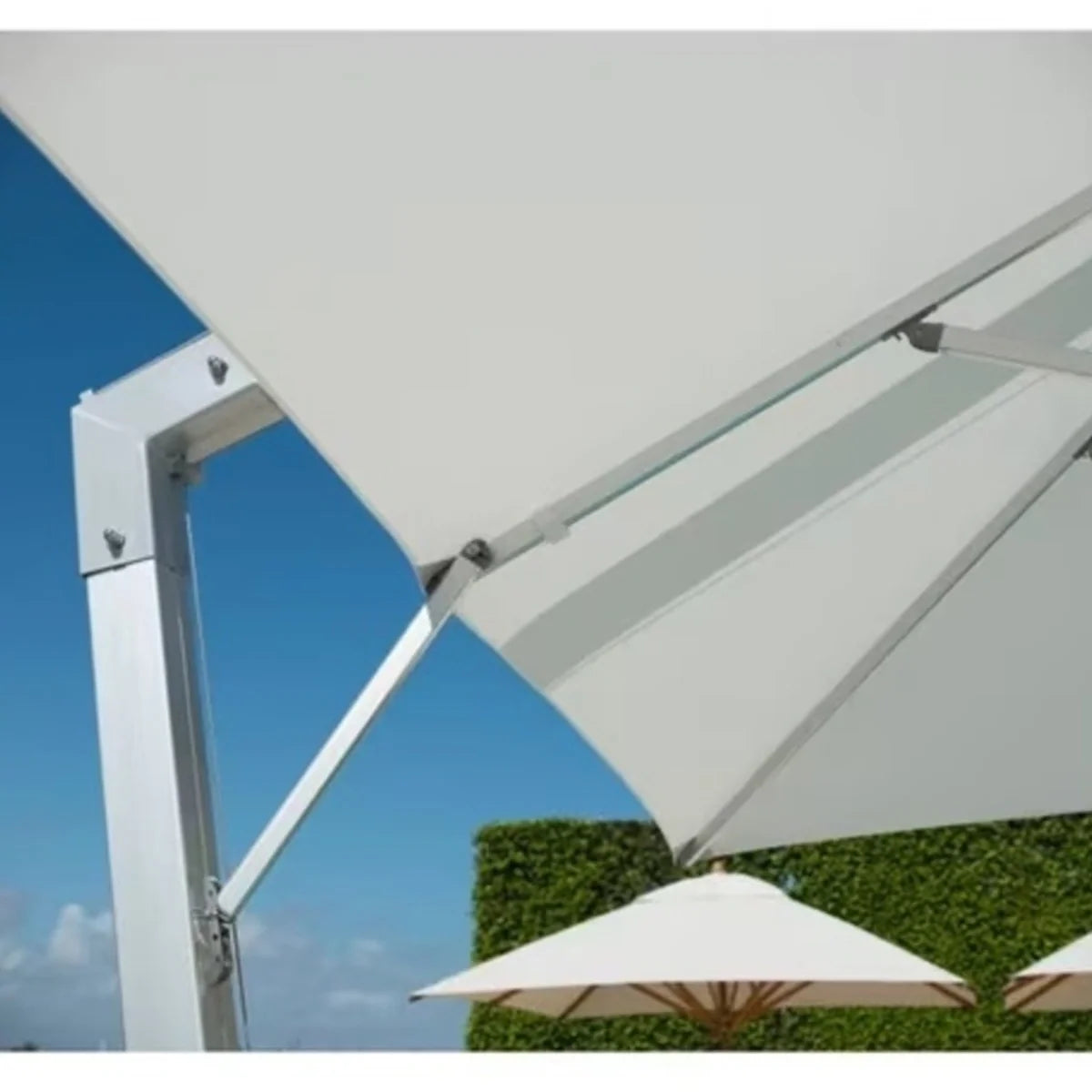 Hurricane 10' x 13' Rectangular Aluminum Cantilever Umbrella 14