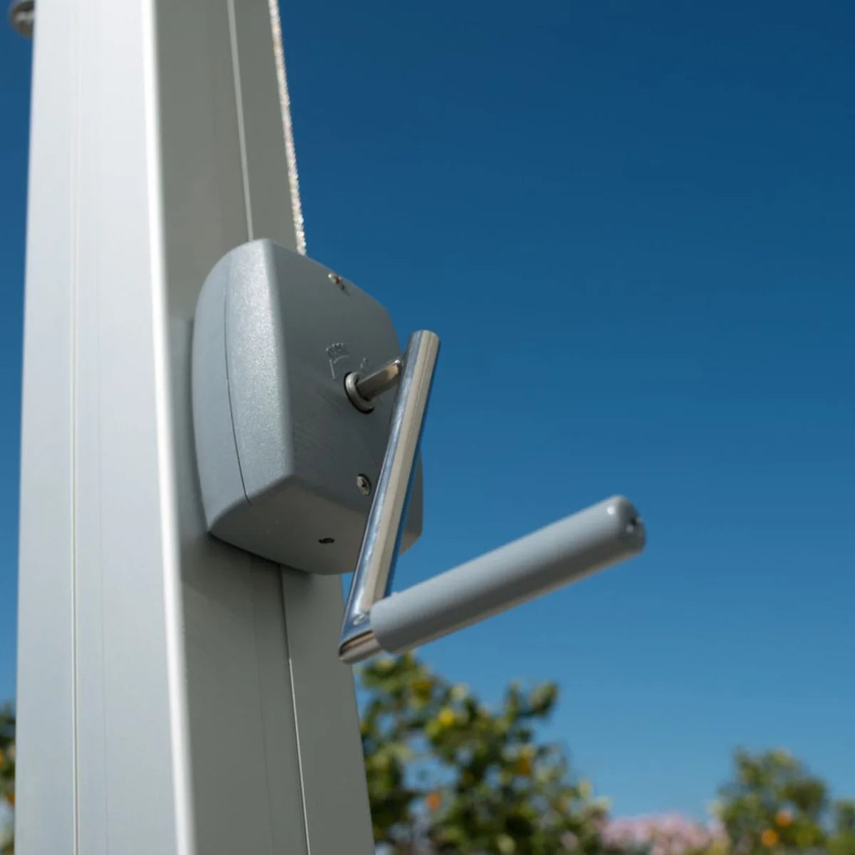 Santa Ana 10' Round Aluminum Cantilever Umbrella 22
