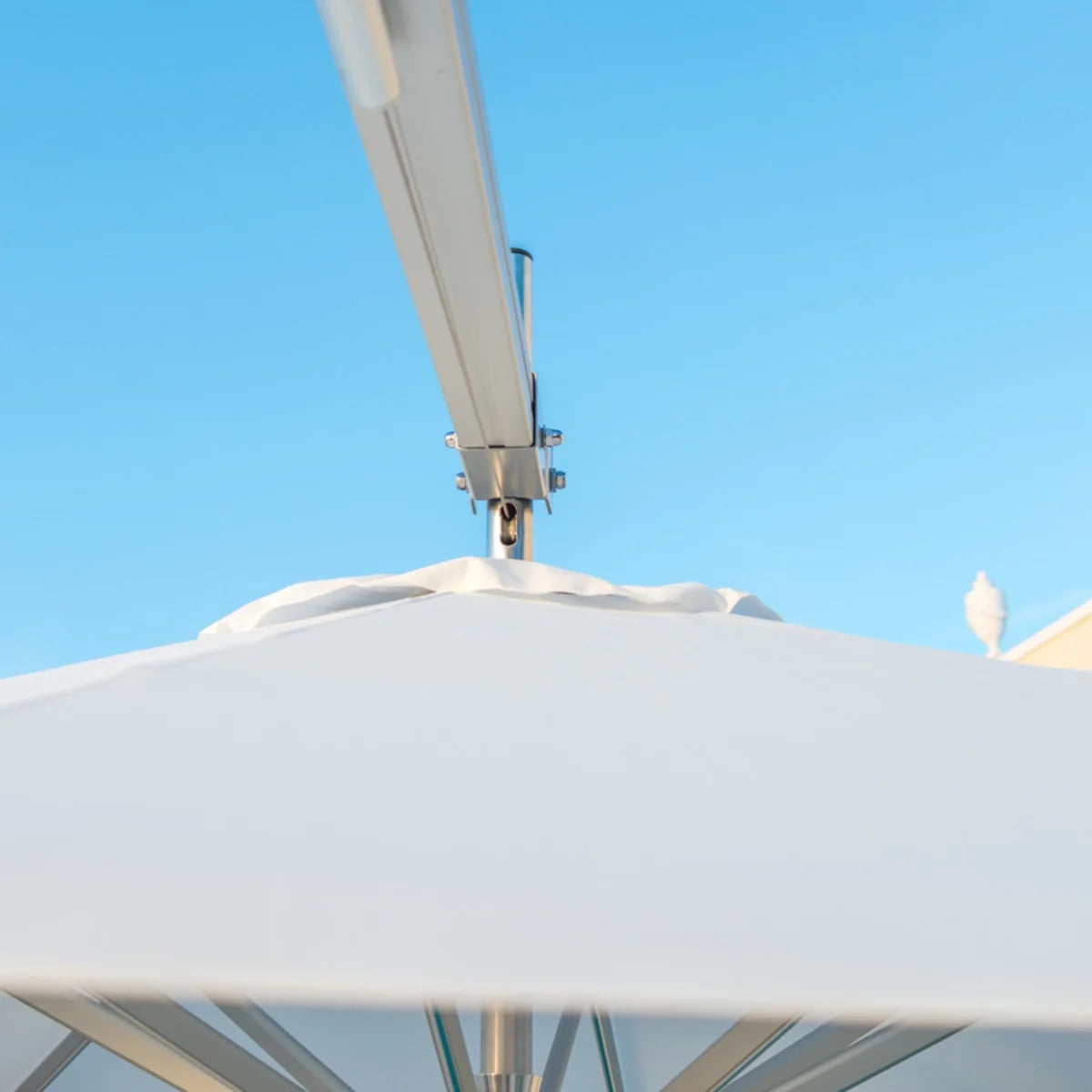 Santa Ana 10' Round Aluminum Cantilever Umbrella 17