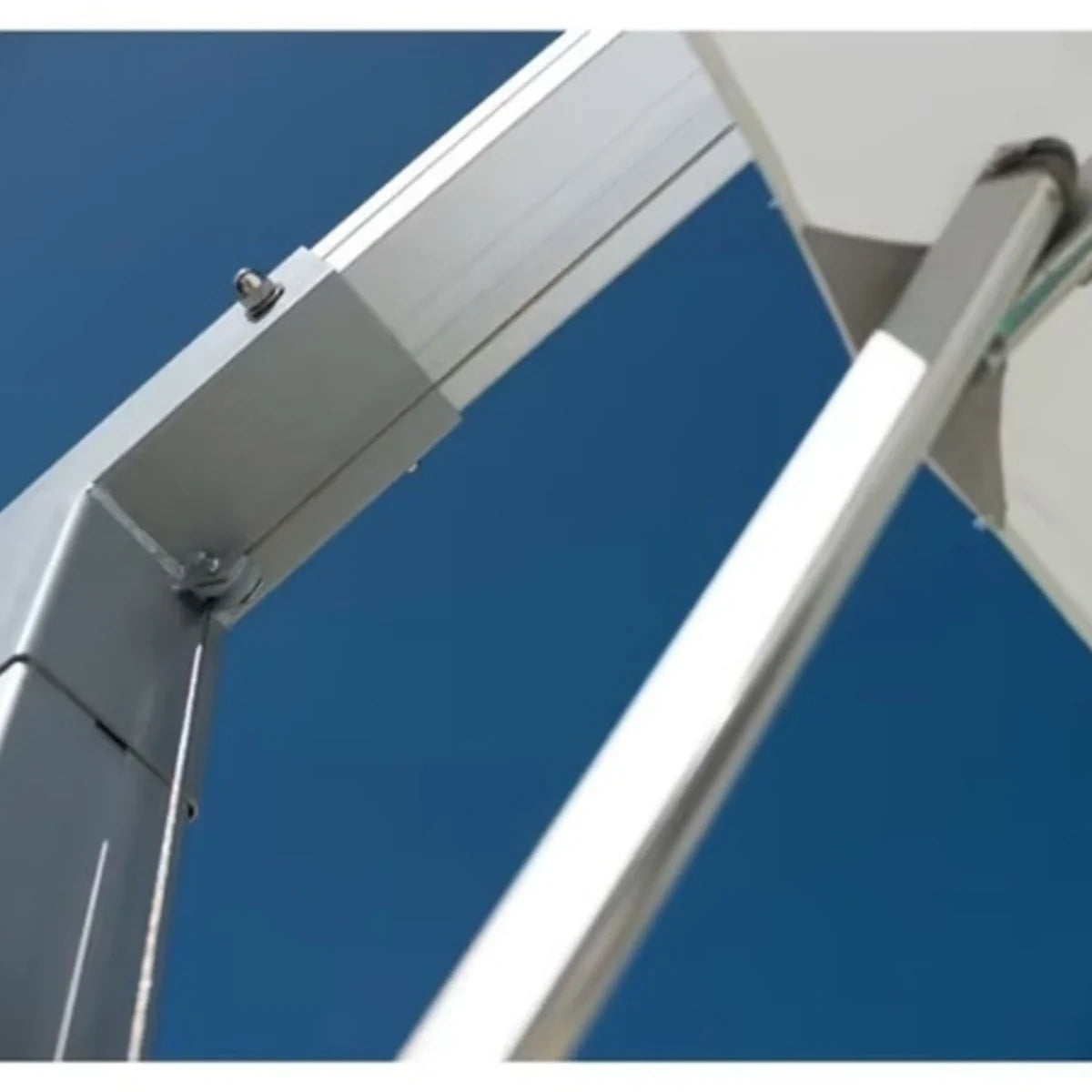 Santa Ana 10' Round Aluminum Cantilever Umbrella 20