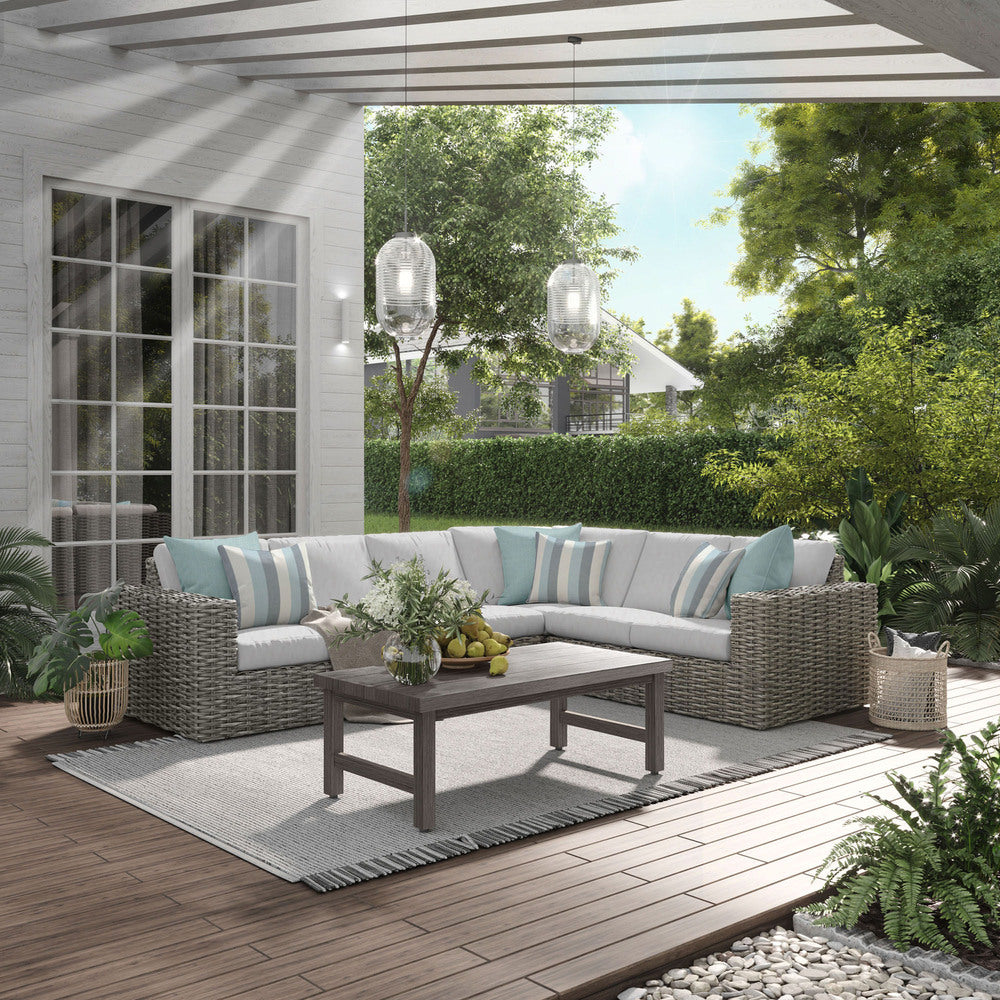 Mia Corner Section 2