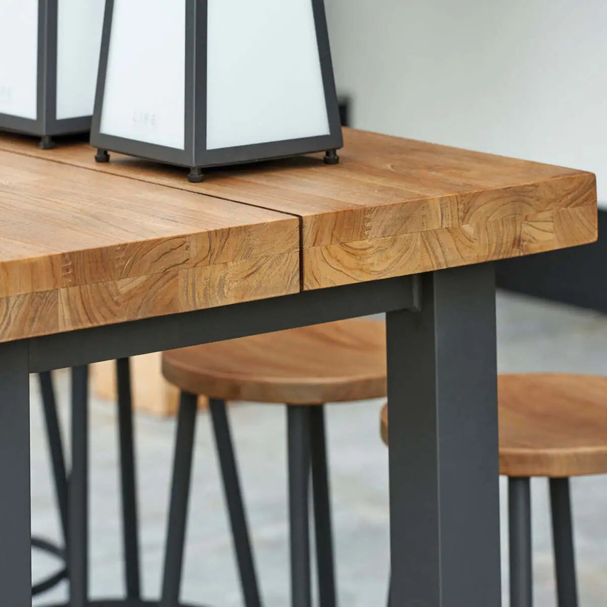 Nevada 83x28x40-inch Bar Table