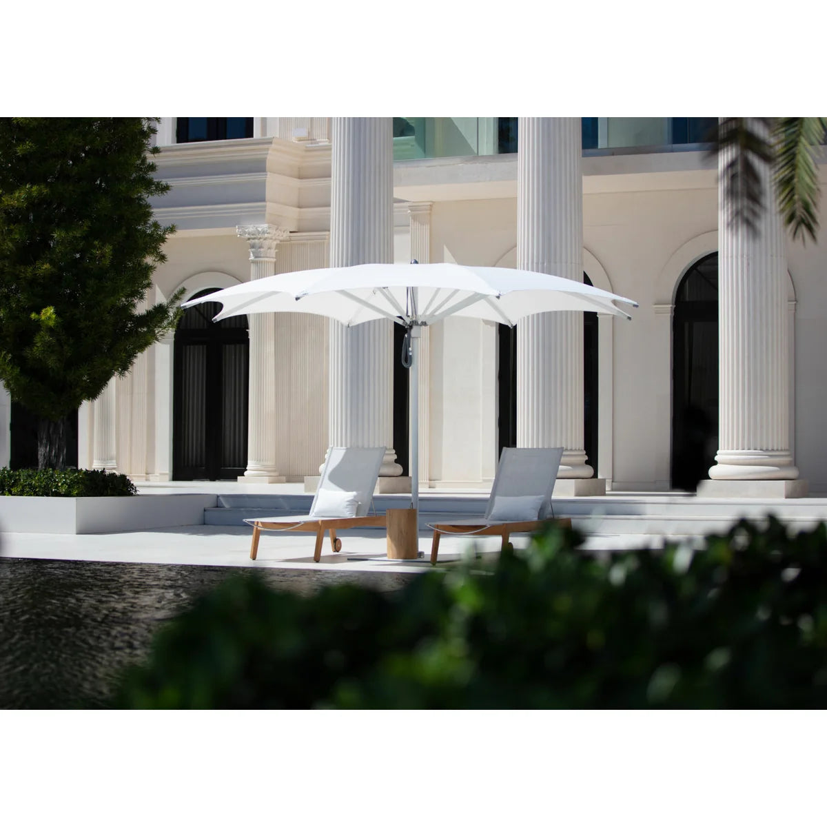Ocean Master Max Crescent Center Post 16' Umbrella-3