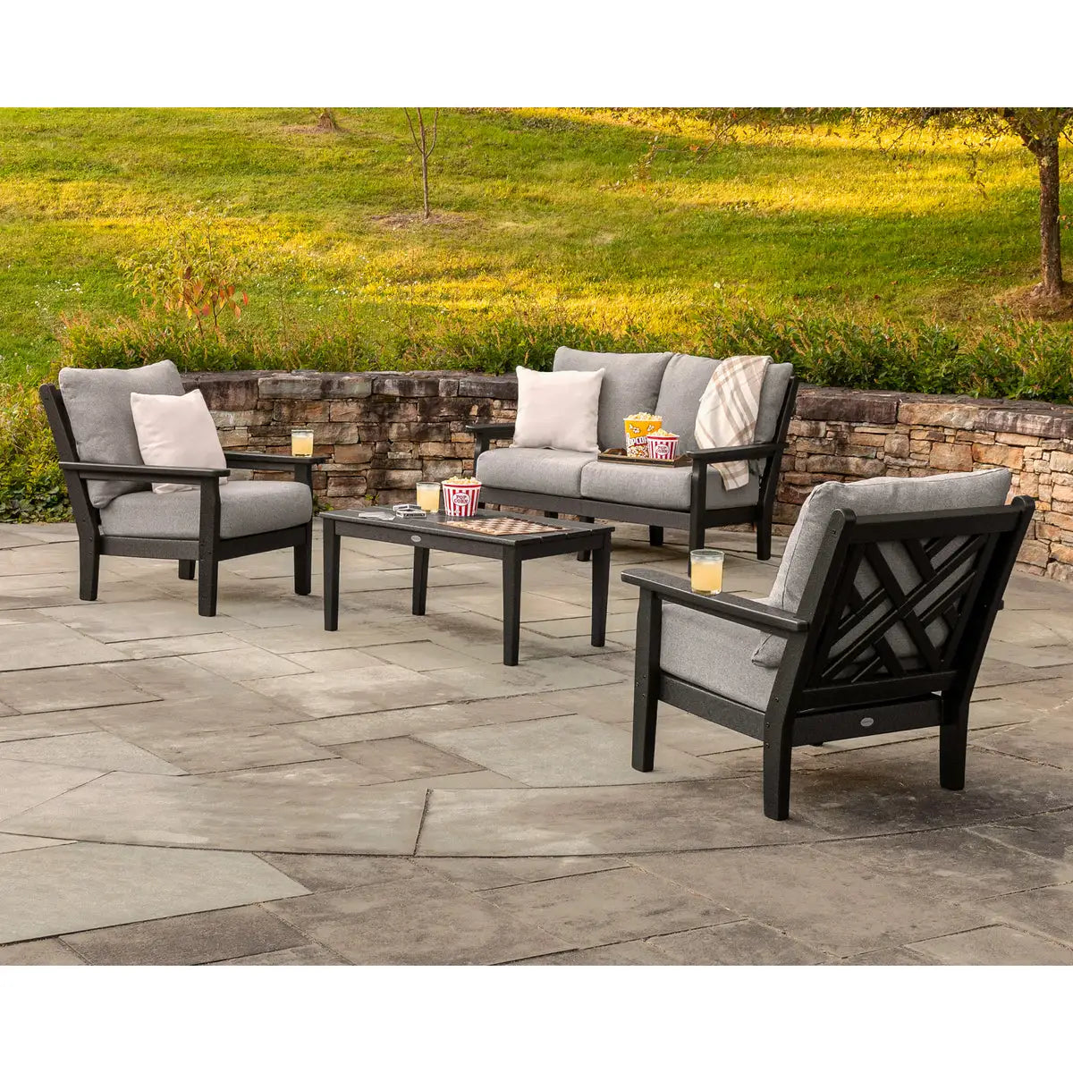 Chippendale Loveseat 18