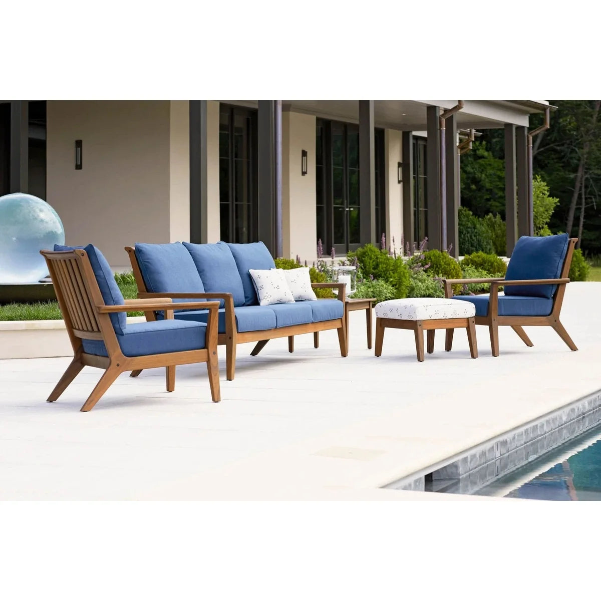 Sky Lounge Chair