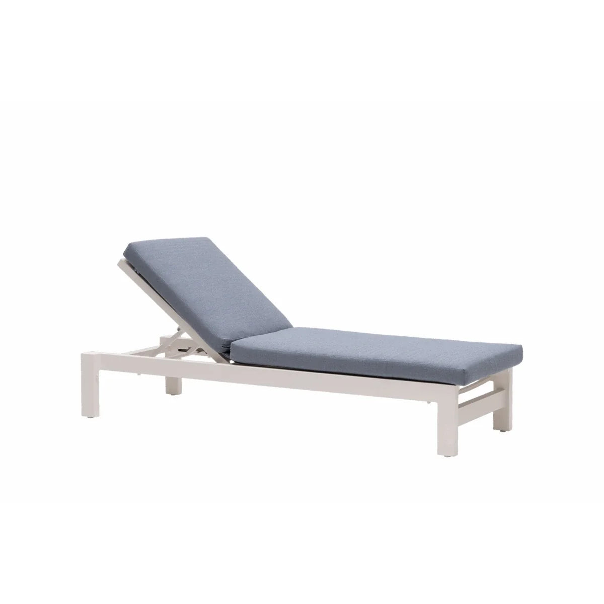 Vienna Adjustable Lounger