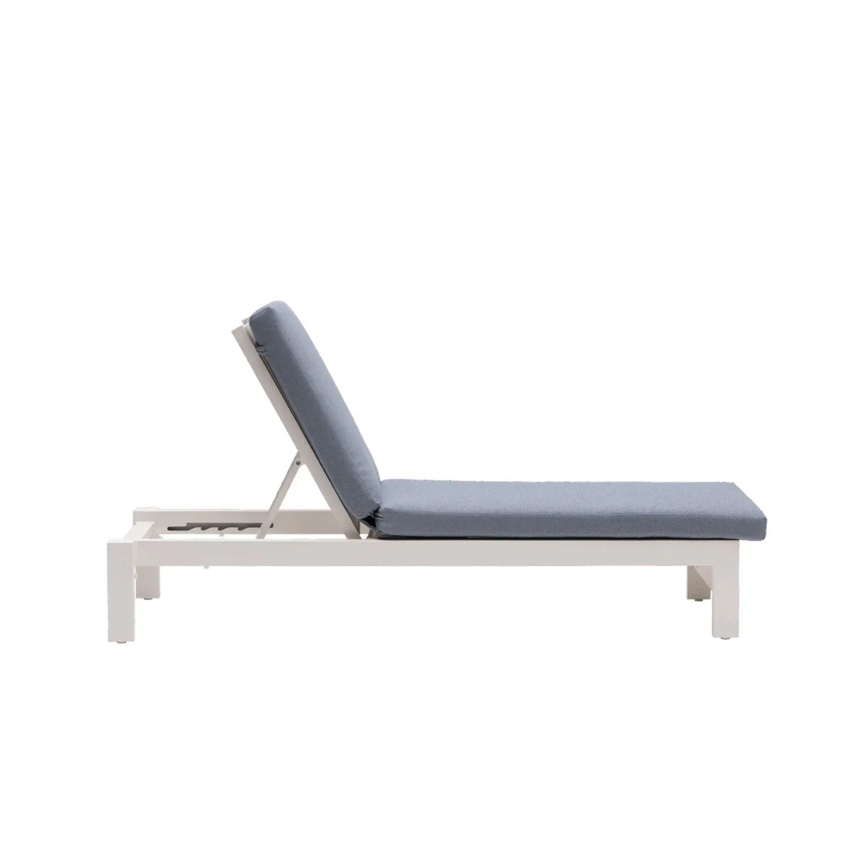 Vienna Adjustable Lounger