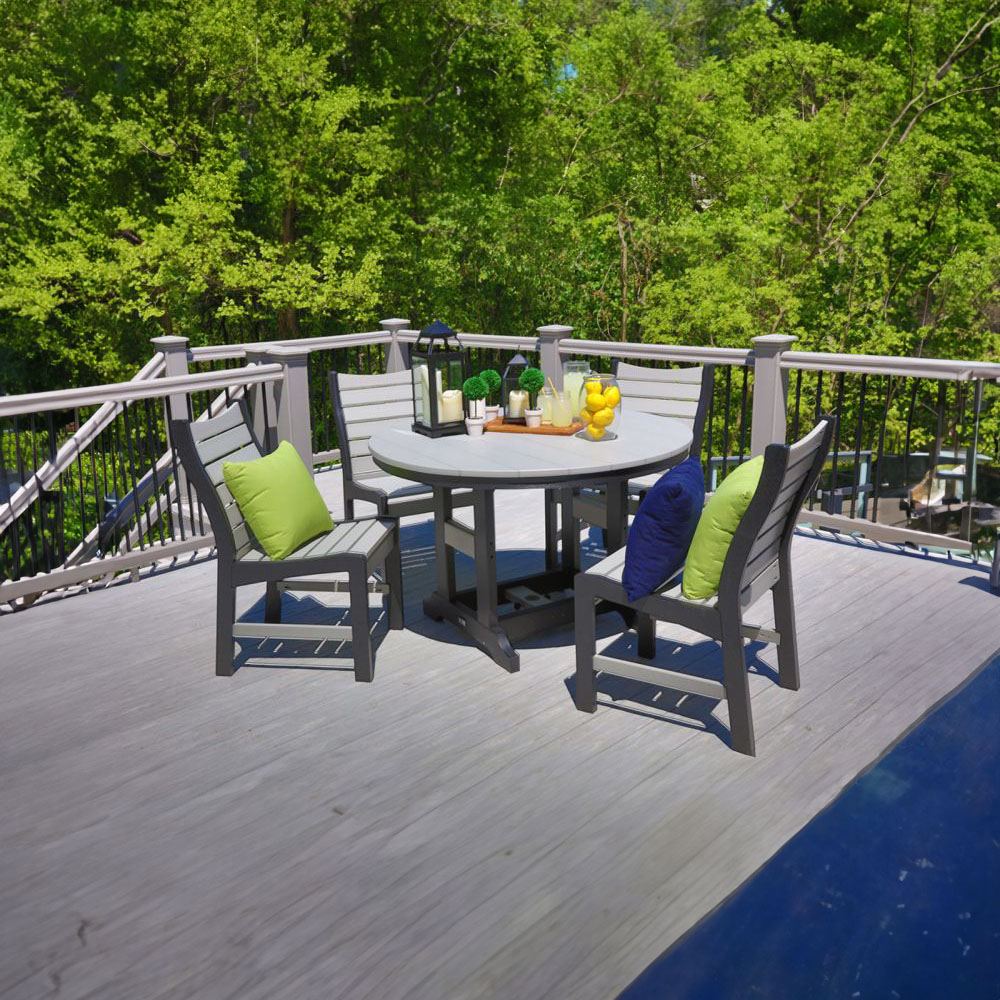 Bristol 4 Seat Round Dining Set